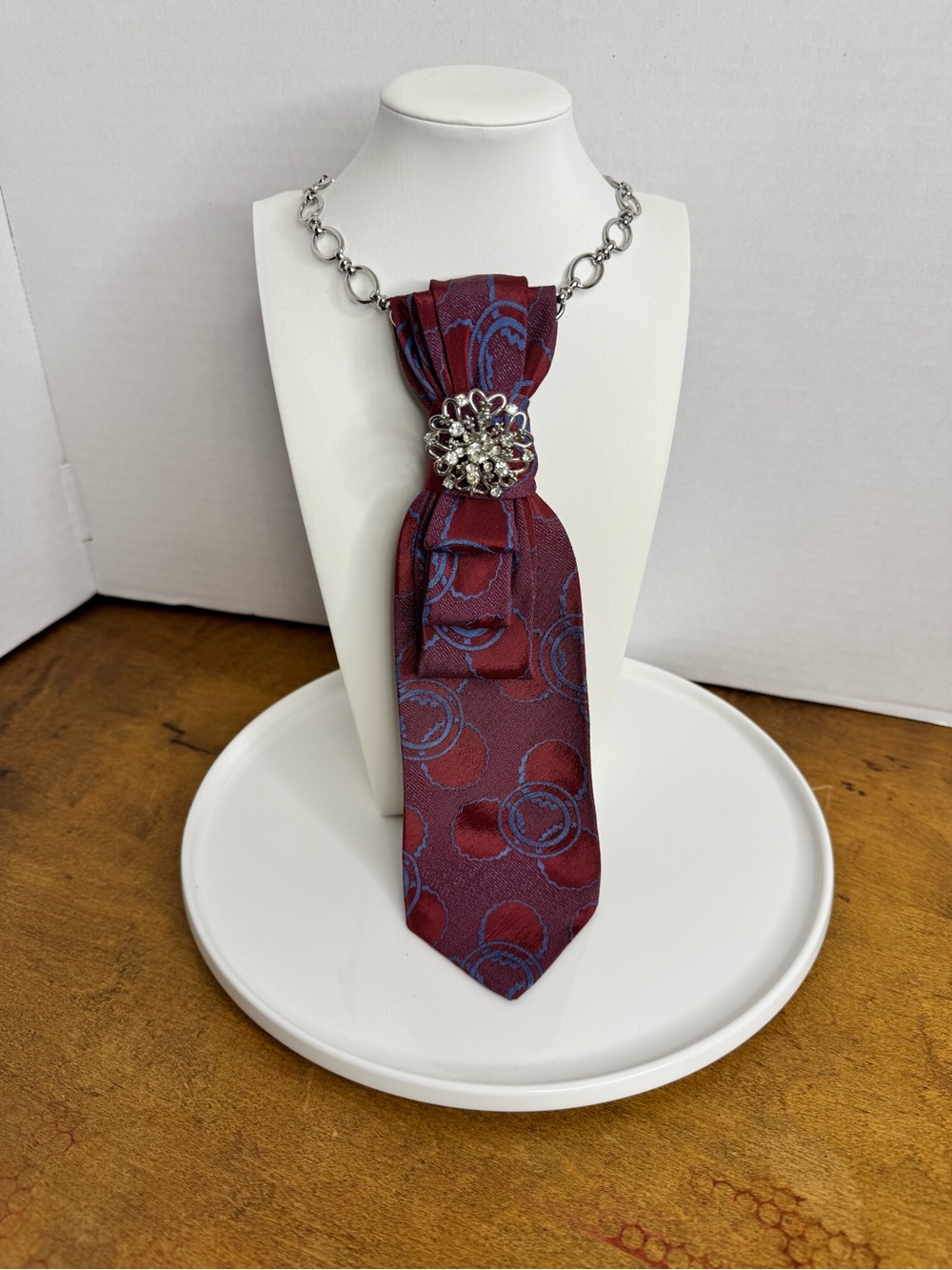 Vintage Tie Necklace Upcycle ♻️